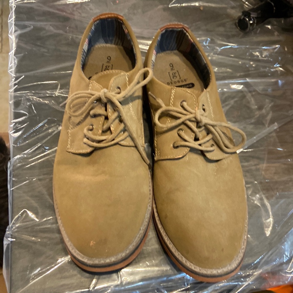 Mens dress shoes